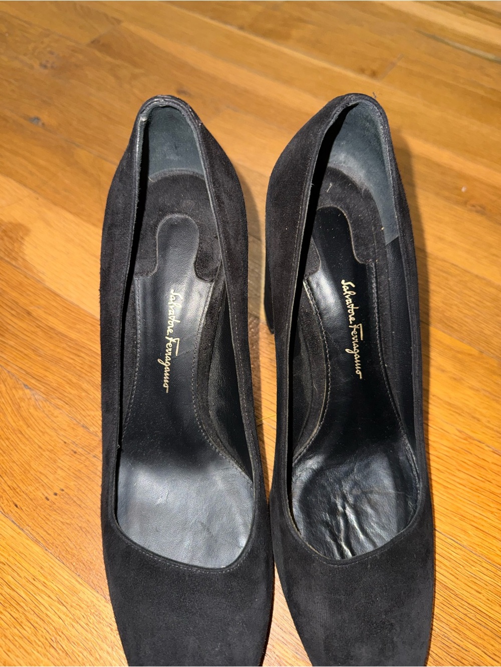Salvatore Ferragamo Made In Italy Arezzo 85 Black Calf Leather Heels Size 8US - Picture 4 of 10